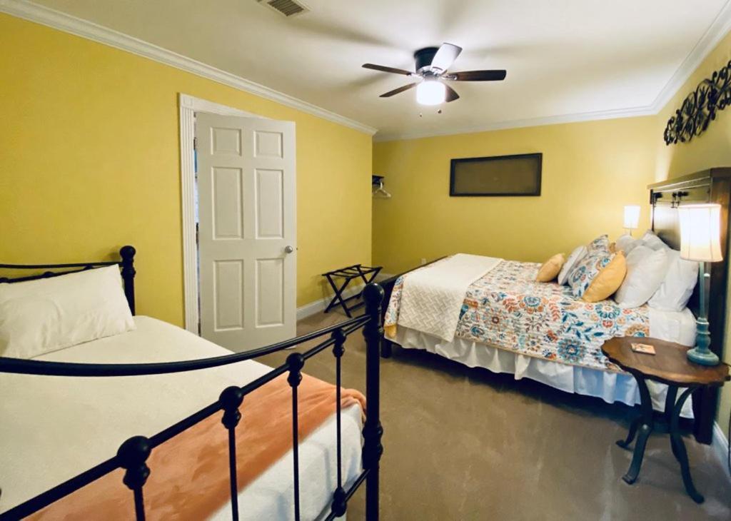Barren Breeze Bed And Breakfast Lucas ภายนอก รูปภาพ